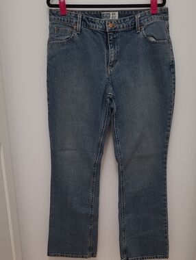 Levi's Medium Wash Women's Boot Cut Jeans